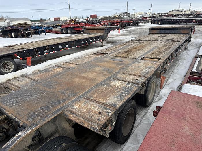 Used 2016 Doepker 12 Wheel Scissor Neck