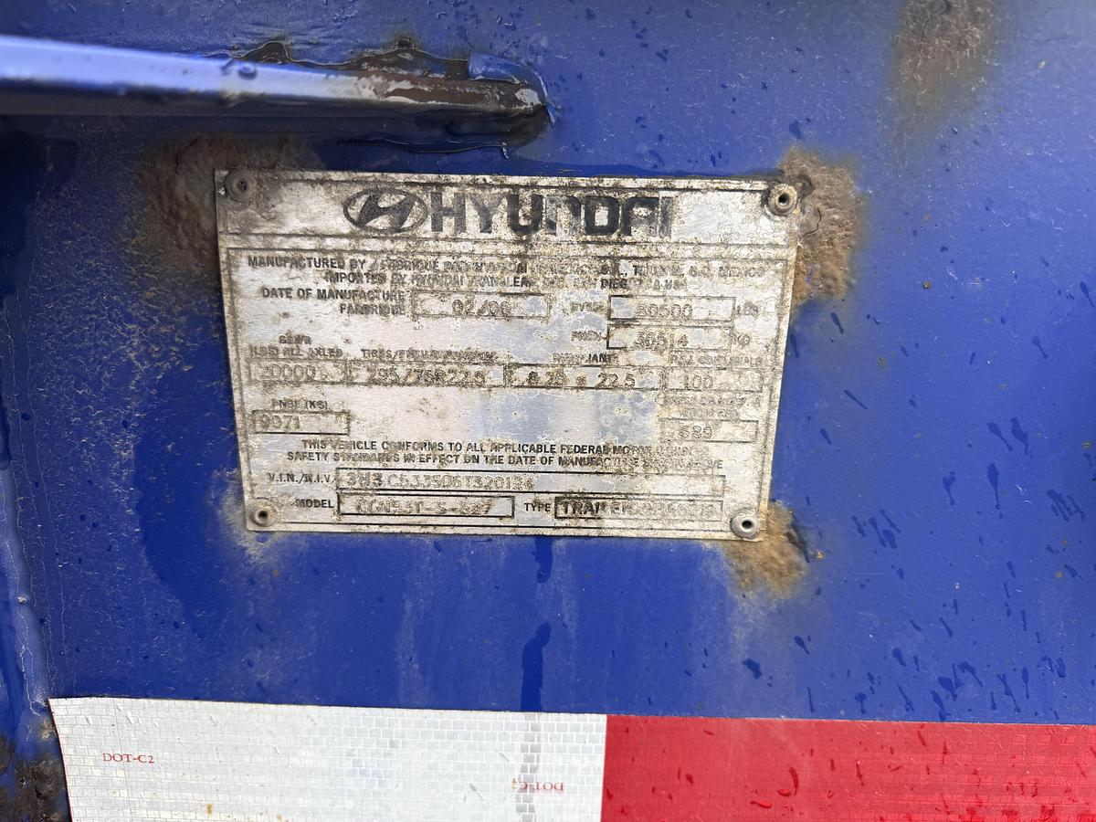 Used 2006 Hyundai 53' Tridem Container Chassis