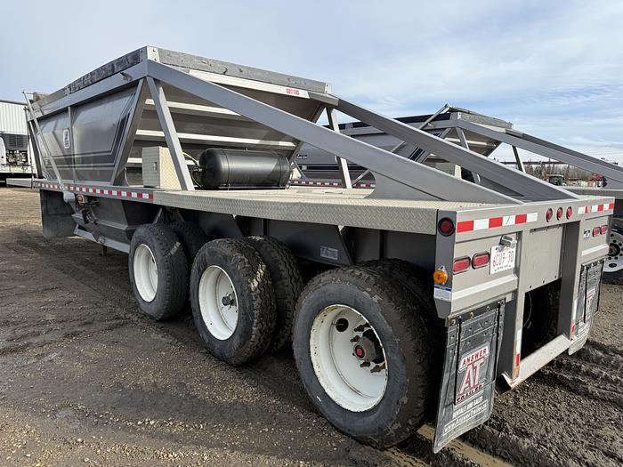 Used 2021 Load Line 40’ Tridem Clam Dump