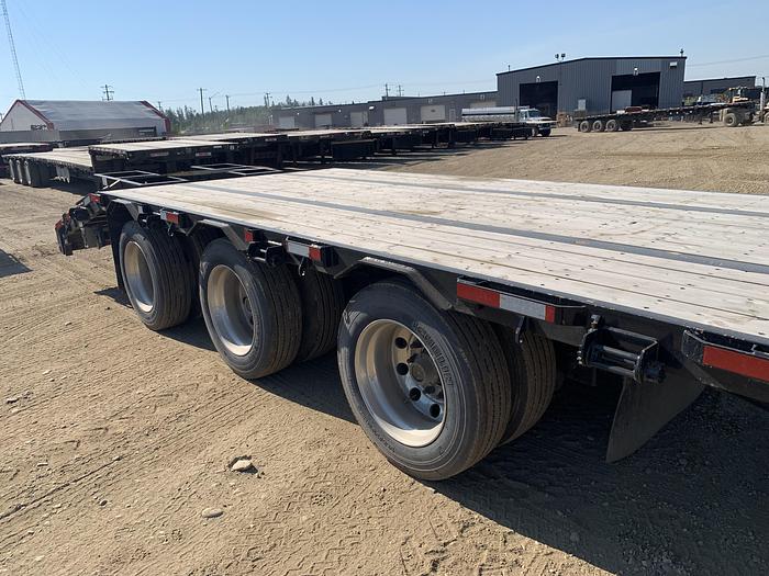 Used 2024 Lode King 53' Tridem Step Deck with Ramps