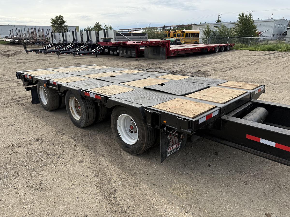 Used 2013 Manac 53' Tridem Extendable/Trombone Step Deck