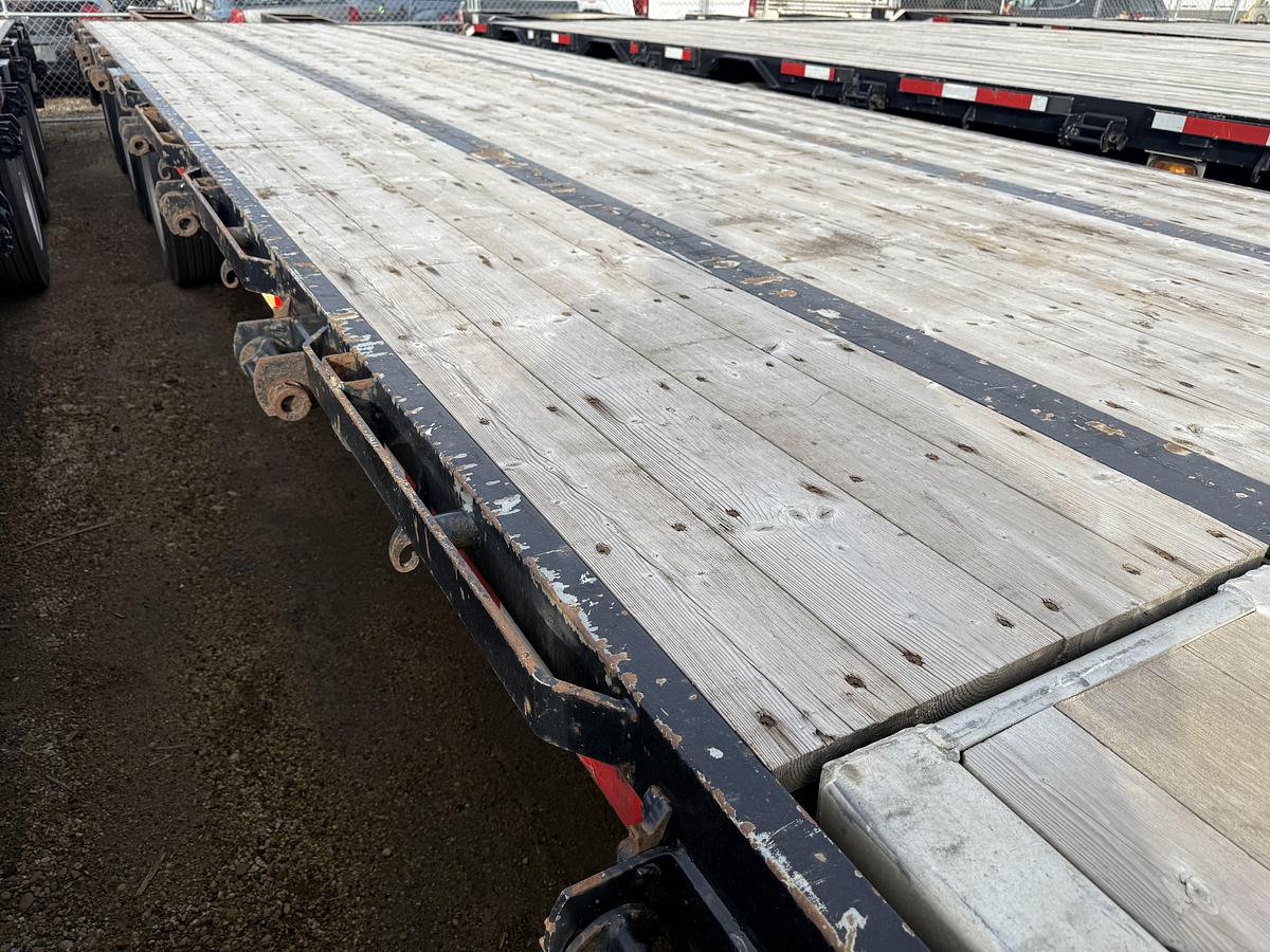 Used 2022 Lode King 53' Tridem Step Deck with Ramps