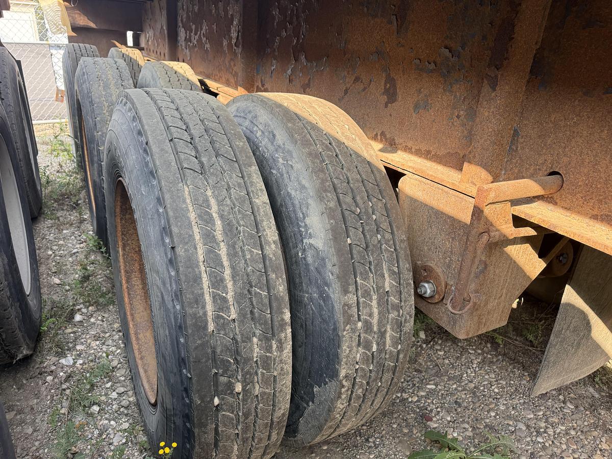 Used 2005 Manac Tridem Oilfield Float