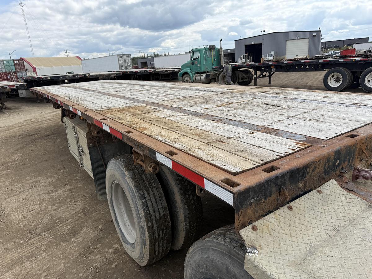 Used 2015 Cross Country Flat Deck Super B Lead/Pup