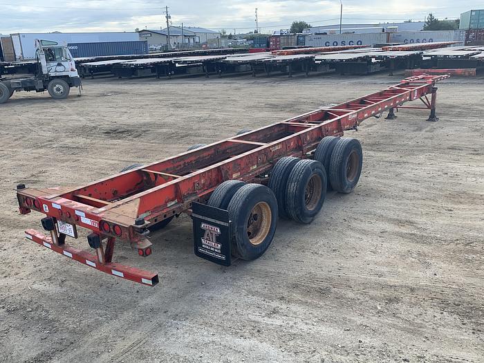 Used 2005 Max Atlas 40; Tridem Trombone Cont Chassis