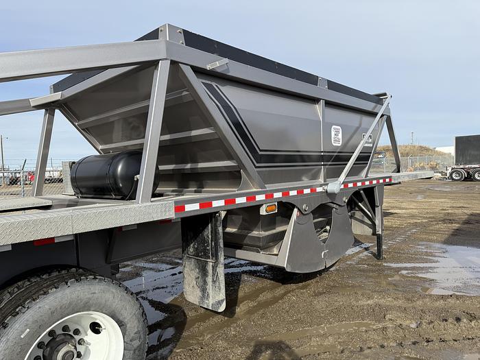 Used 2022 Load Line 42’ Triaxle Gravel Cross Clam Dump