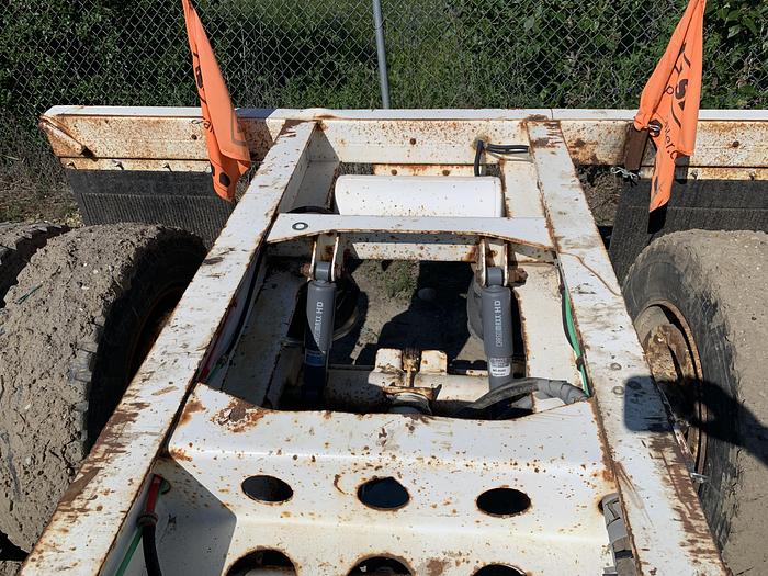 Used 2010 K-Line Tandem Axle Fish-Mouth Style Booster