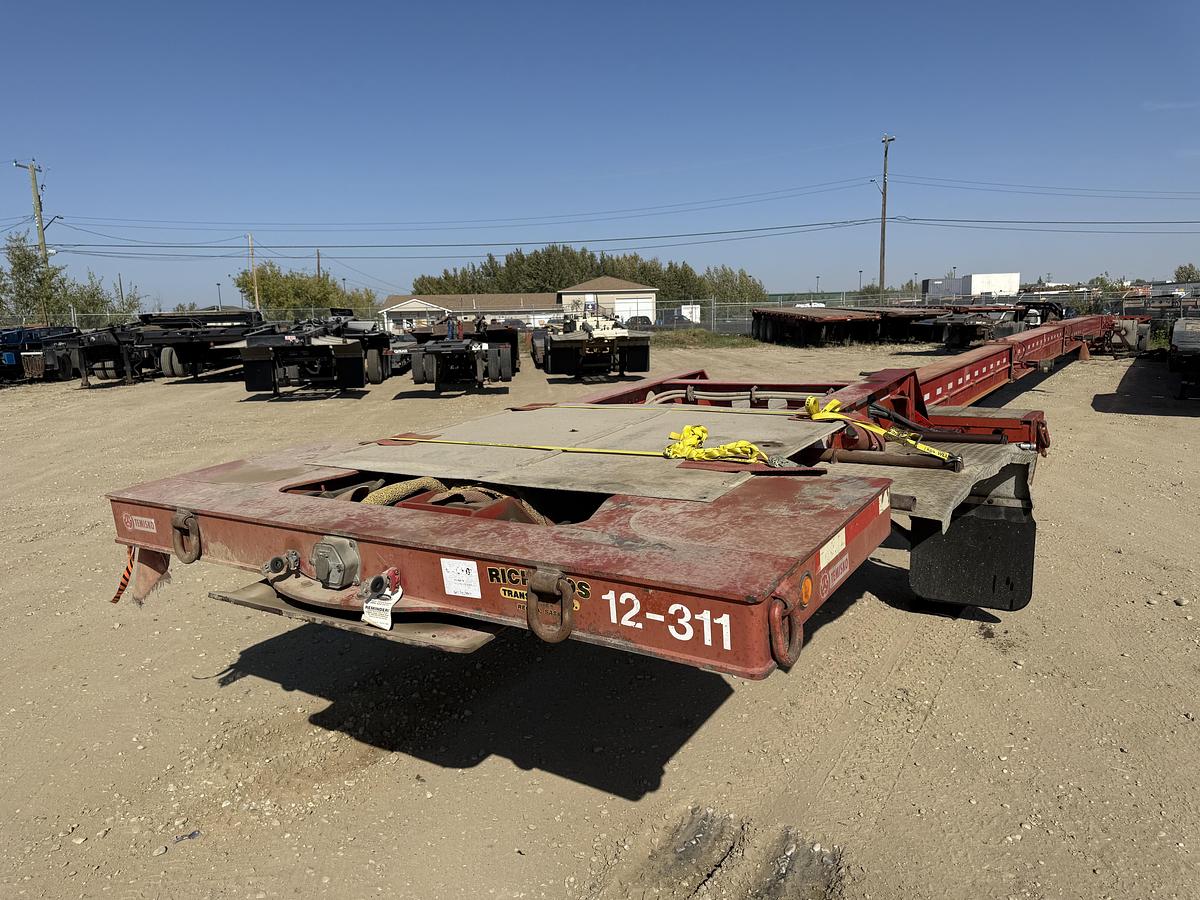 Used 2011 Temisko Expandable Wind Blade and Tower Trailer
