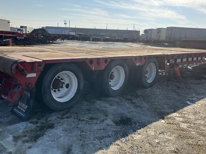 Used 2009 Scona Tandem Axle Folding Scissor Neck