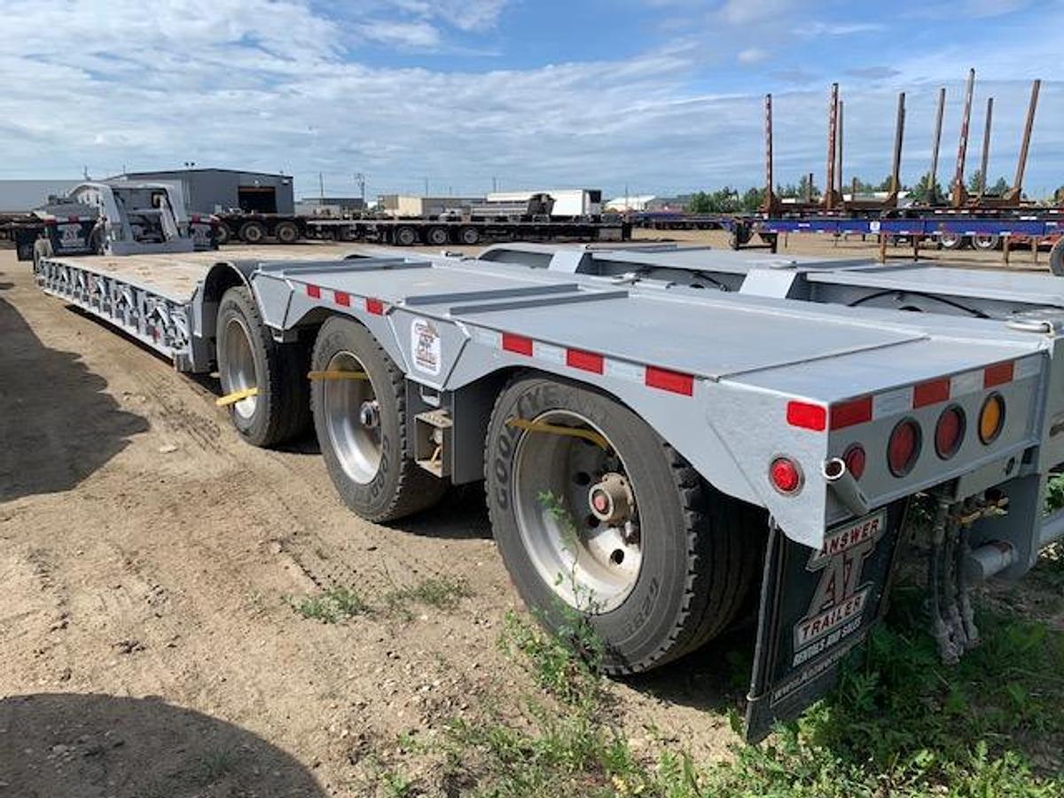 Used 2013 Gerry's 12 Wheel Hydraulic Low Bed