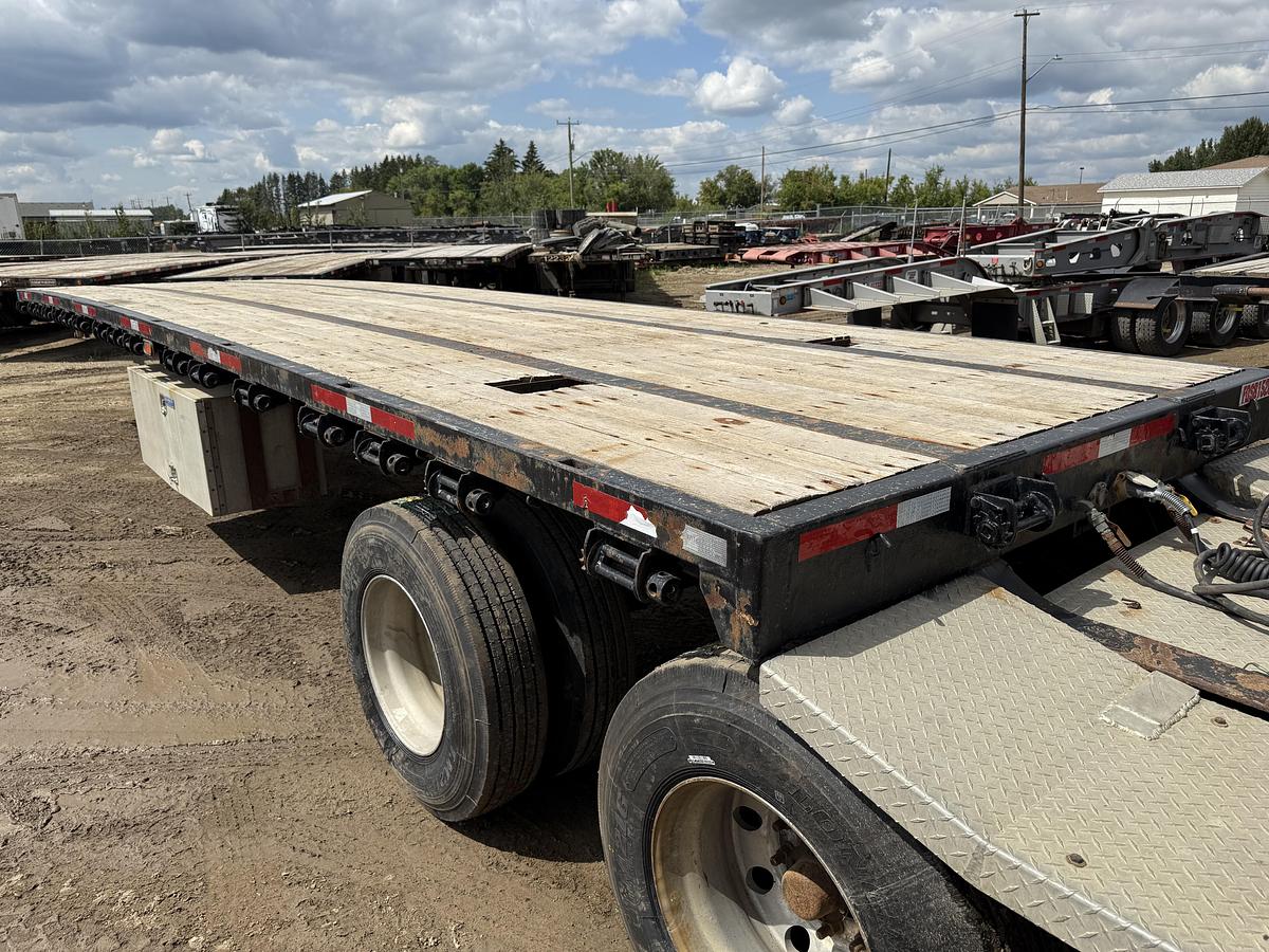 Used 2013 Fontaine Flat Deck Super B Lead/Pup