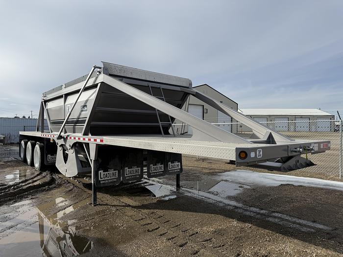 Used 2022 Load Line 42’ Triaxle Gravel Cross Clam Dump