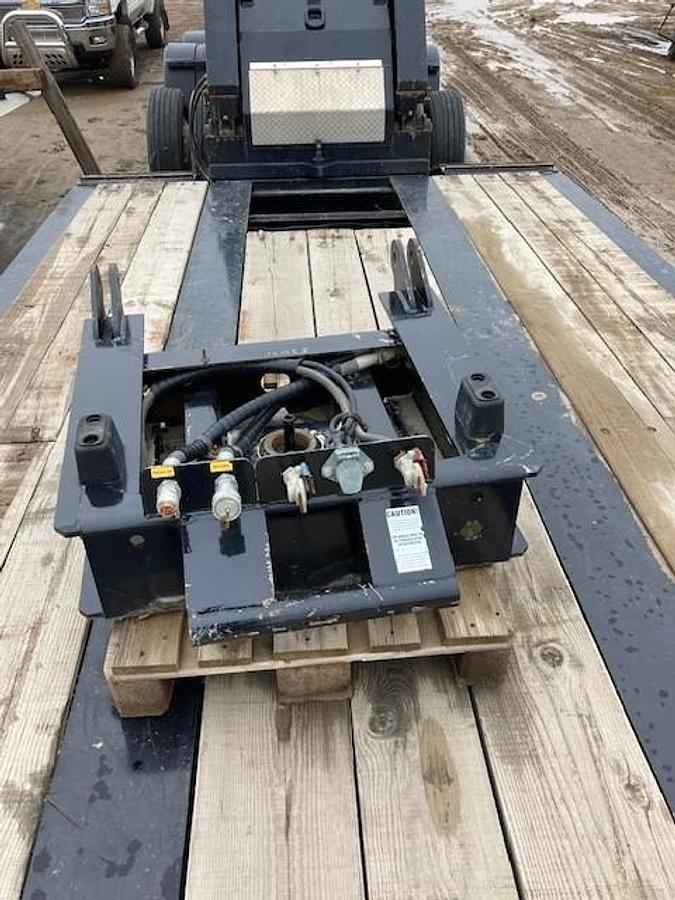 Used 2023 K-Line Hydraulic RGN Triaxle