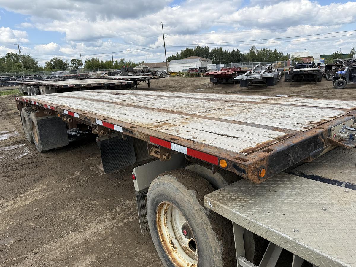 Used 2015 Cross Country Flat Deck Super B Lead/Pup