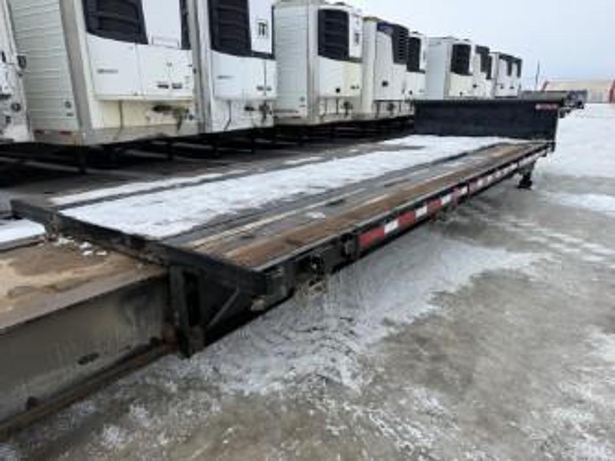 Used 2015 Manac 53' Tridem Extendable/Trombone Step Deck Low Pro