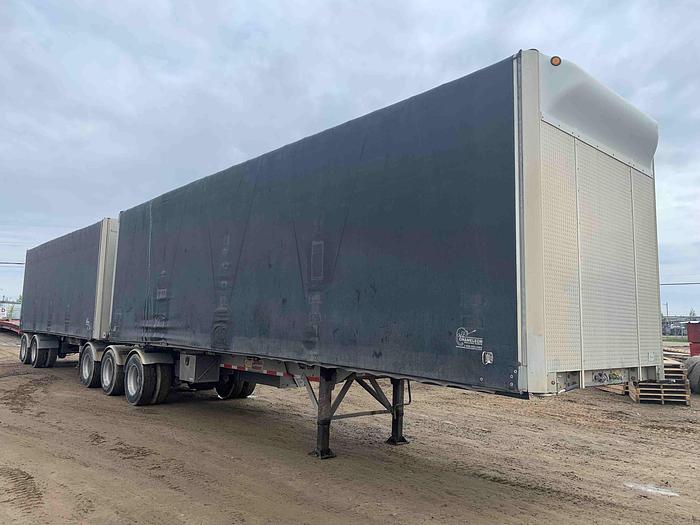 Used 2015 Reitnouer 32' Curtain Side Tridem Flat Deck/Highboy Lead/Pup