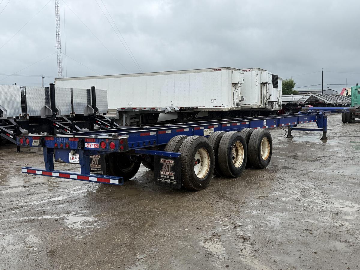 Used 2006 Hyundai 53' Tridem Container Chassis