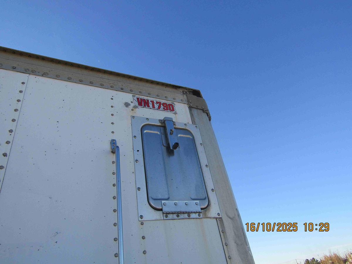 Used 2016 Stoughton 53' Tandem Dry Van