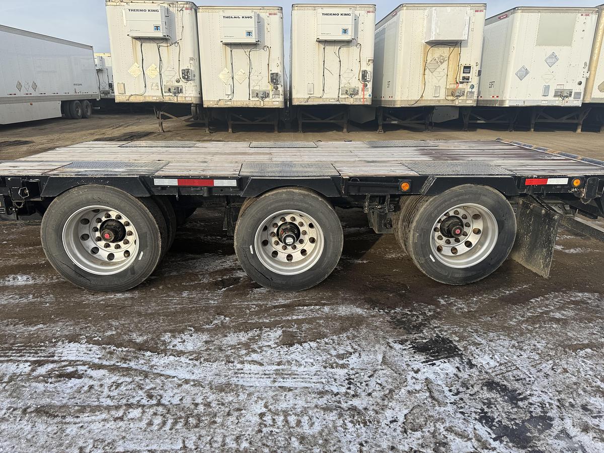 Used 2011 Manac 53' Tridem Extendable/Trombone Step Deck