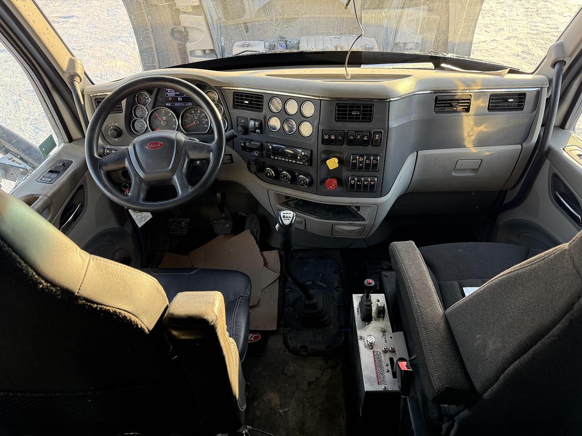 Used 2021 Peterbilt