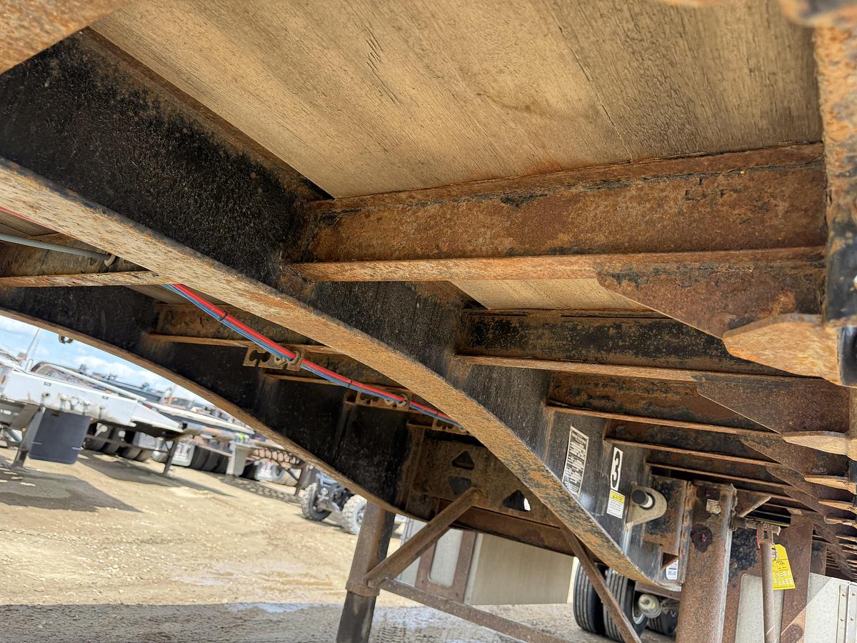 Used 2013 Fontaine Flat Deck Super B Lead/Pup