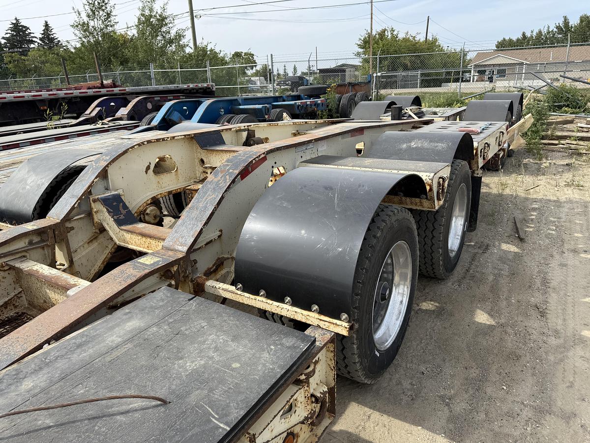 Used 2015 Aspen Hydraulic Low Bed / Low Boy Cali 9-Axle Combination