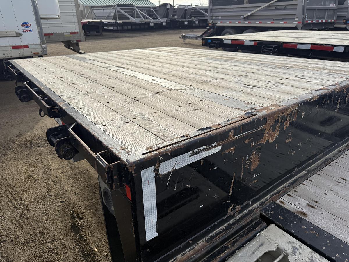 Used 2022 Lode King 53' Tridem Step Deck with Ramps