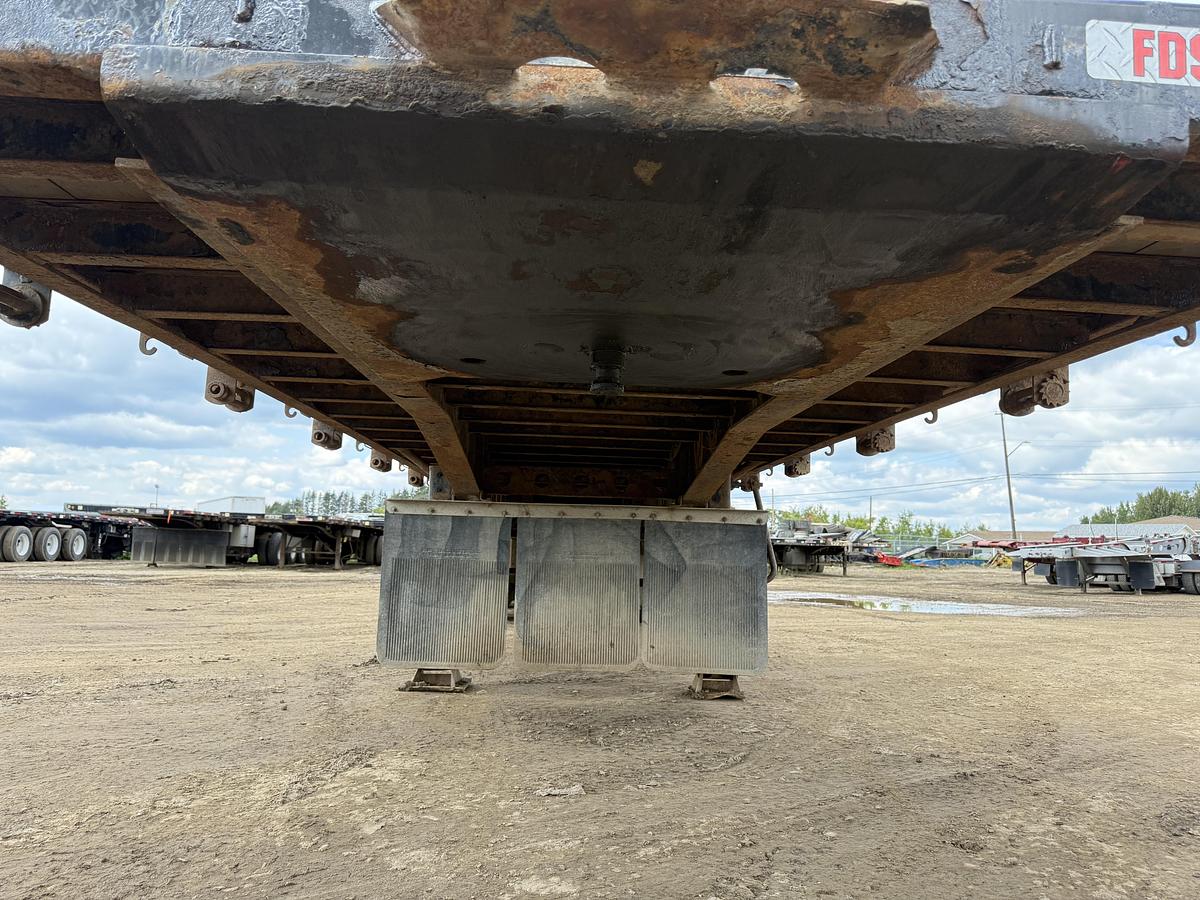 Used 2015 Cross Country Flat Deck Super B Lead/Pup