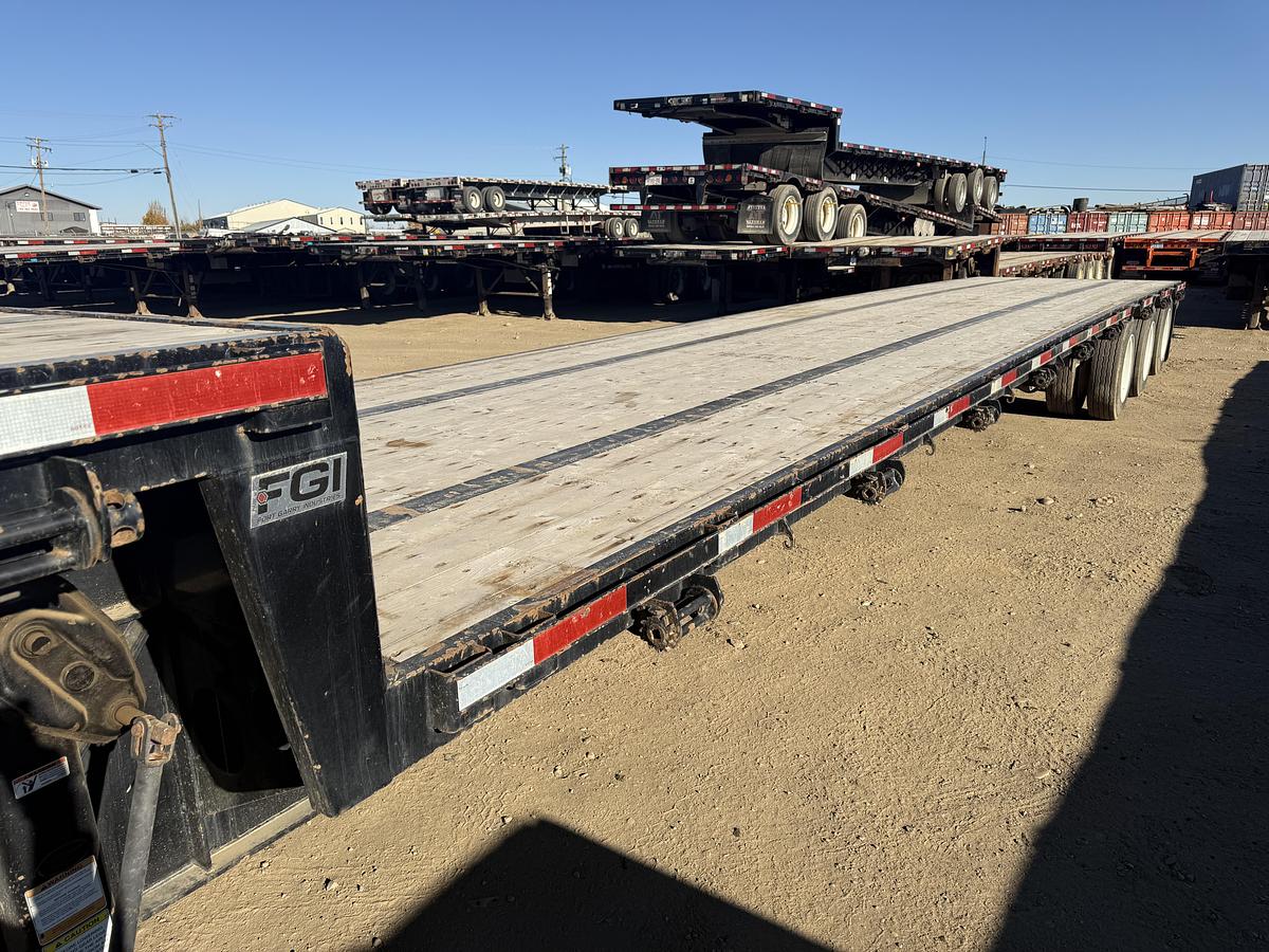 Used 2023 Lode King 53' Tridem Step Deck