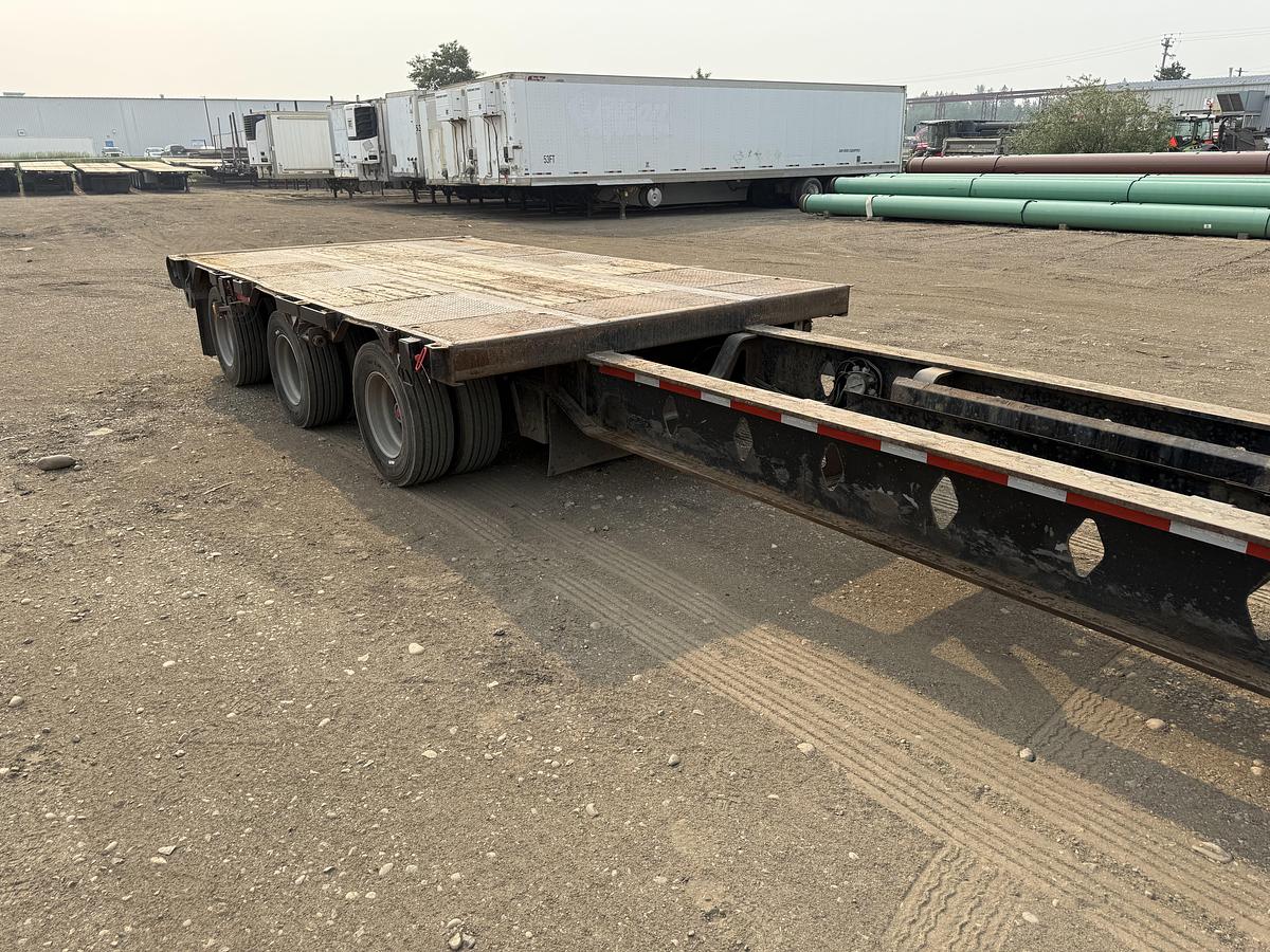 Used 2014 Lode King 53' Tridem Extendable/Trombone Step Deck