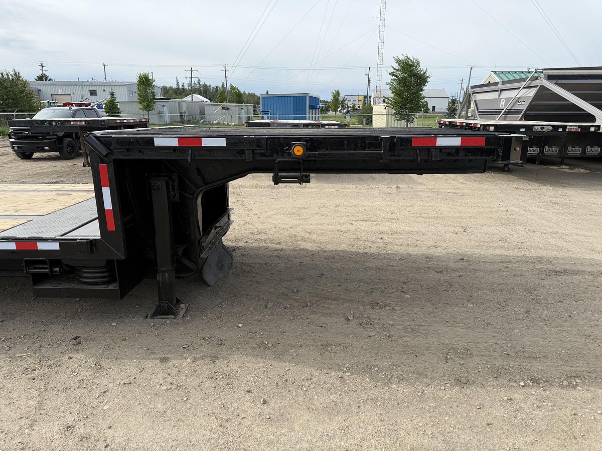 Used 2013 Manac 53' Tridem Extendable/Trombone Step Deck