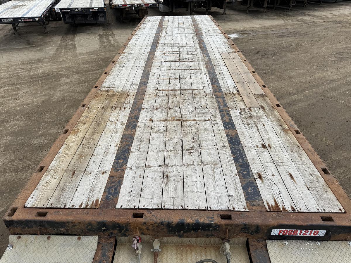 Used 2015 Cross Country Flat Deck Super B Lead/Pup