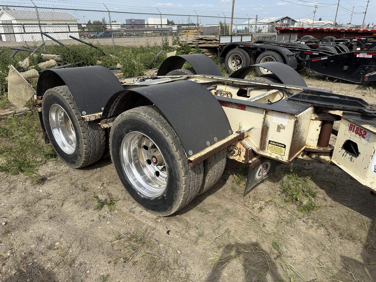 Used 2015 Aspen Hydraulic Low Bed / Low Boy Cali 9-Axle Combination