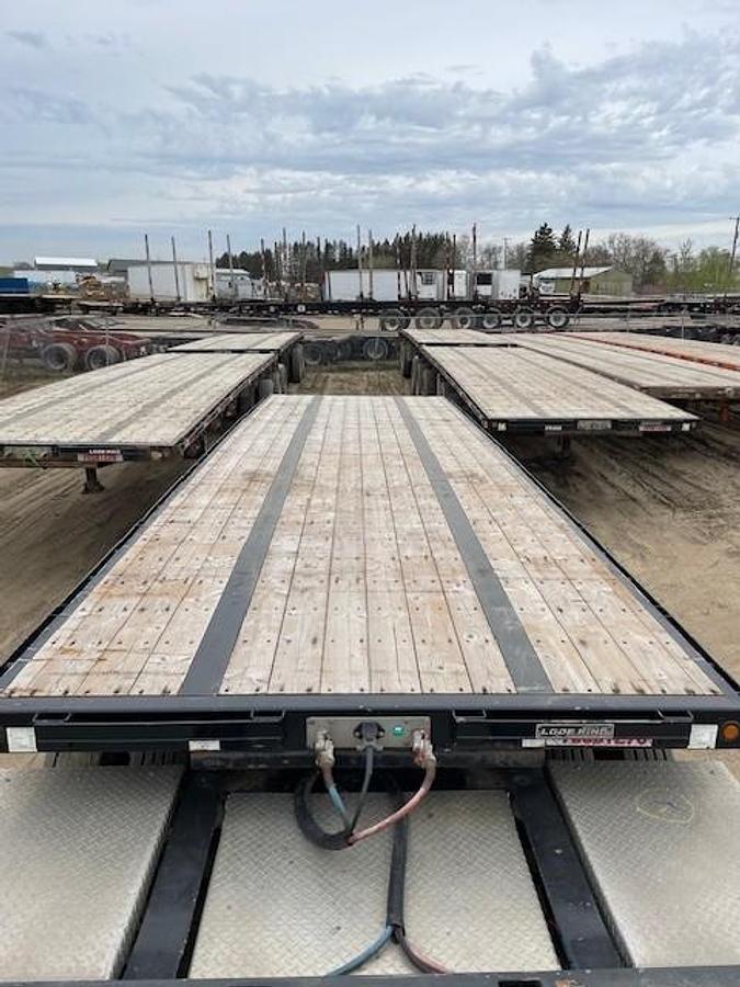 Used 2023 Lode King Super B Flat Deck Trailer - #FDSB1272/1273