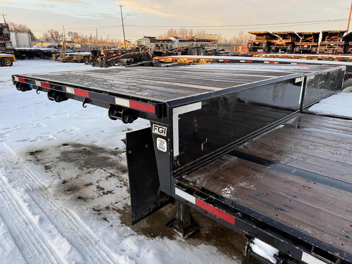 Used 2025 Lode King 53' Tridem Step Deck