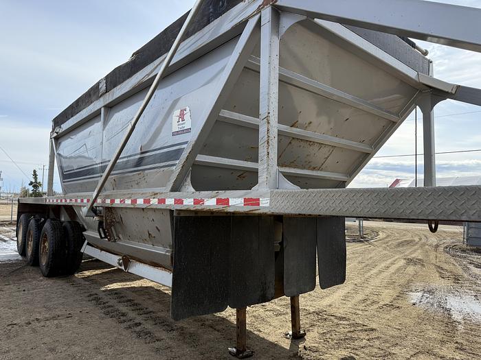 Used 2016 Load Line 42’ Tridem Clam Dump