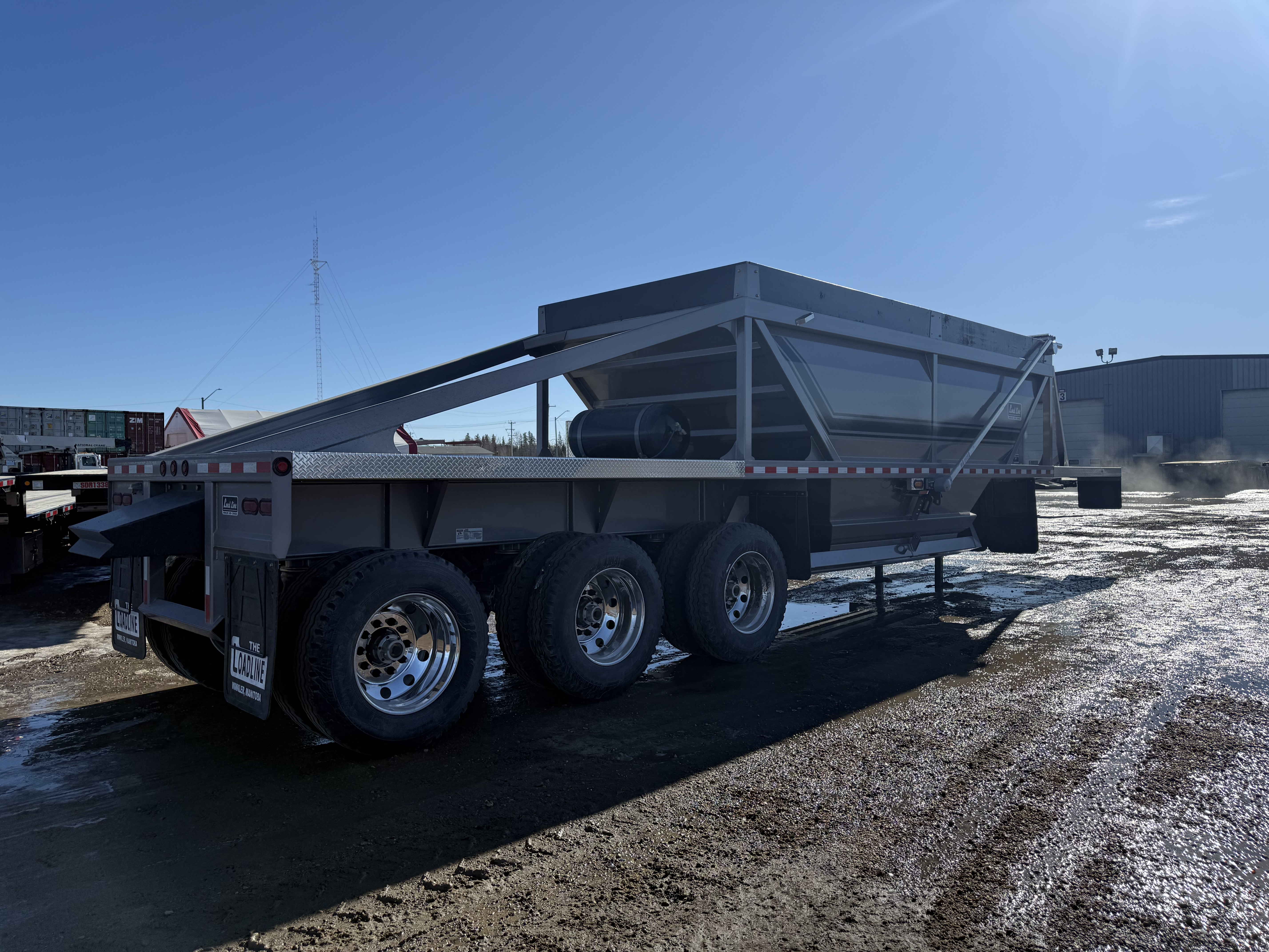 Used 2027 Load Line 42’ Tridem Clam Dump