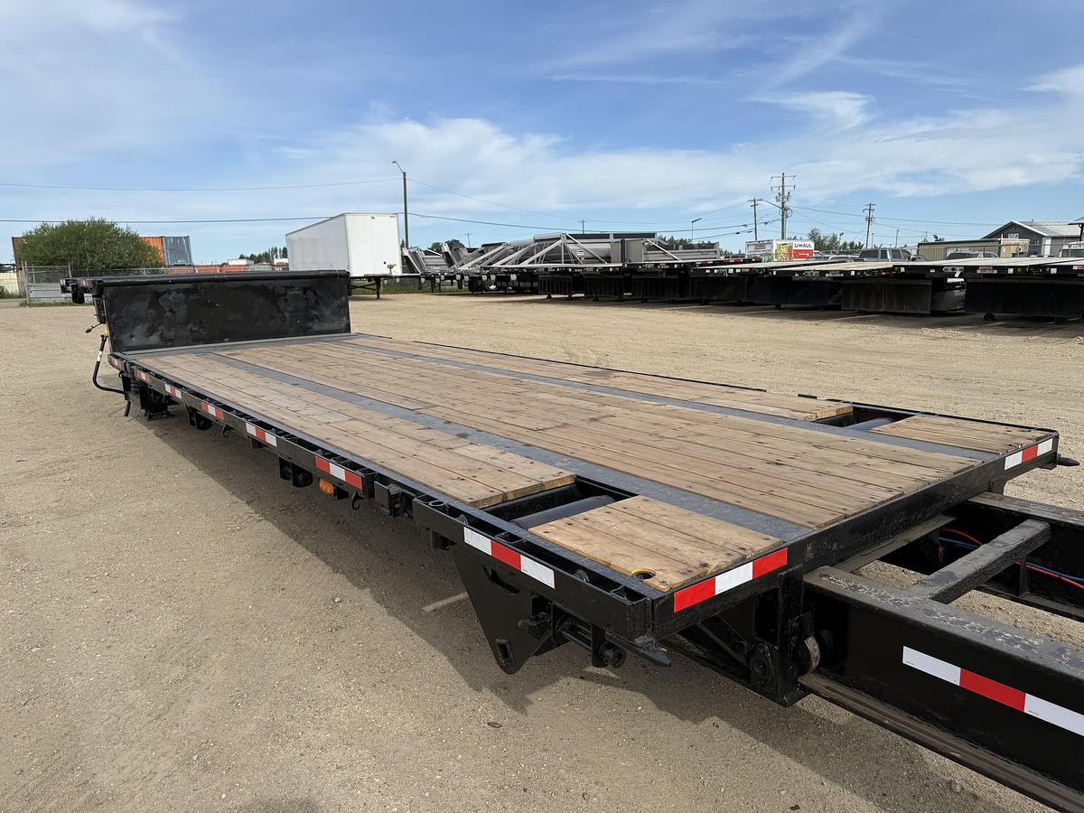 Used 2013 Manac 53' Tridem Extendable/Trombone Step Deck