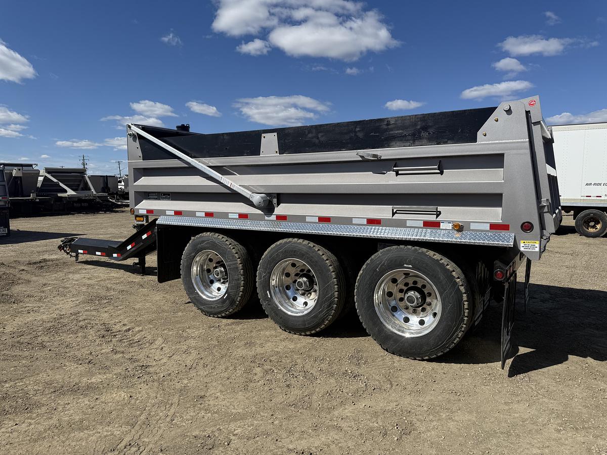 2025 Load Line NEW 17' Tridem Gravel Pup