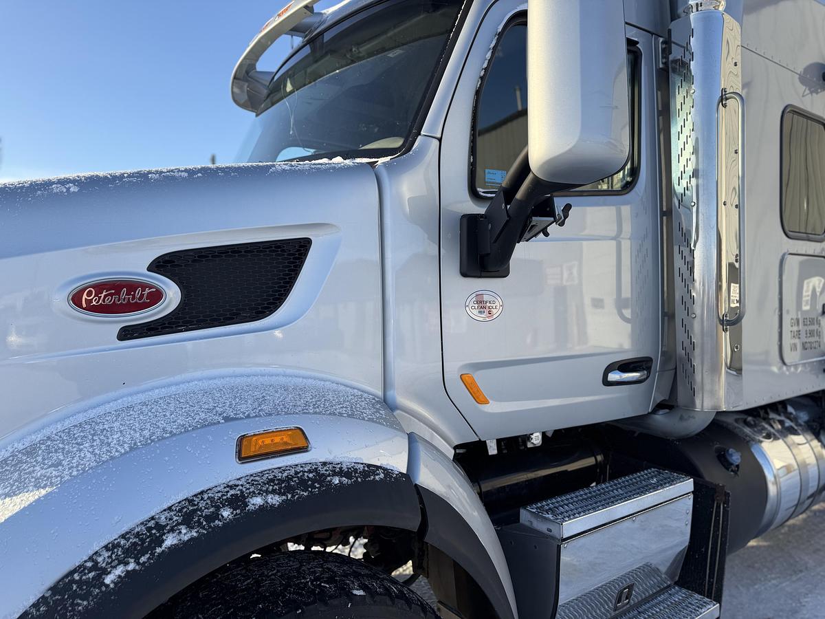 Used 2021 Peterbilt