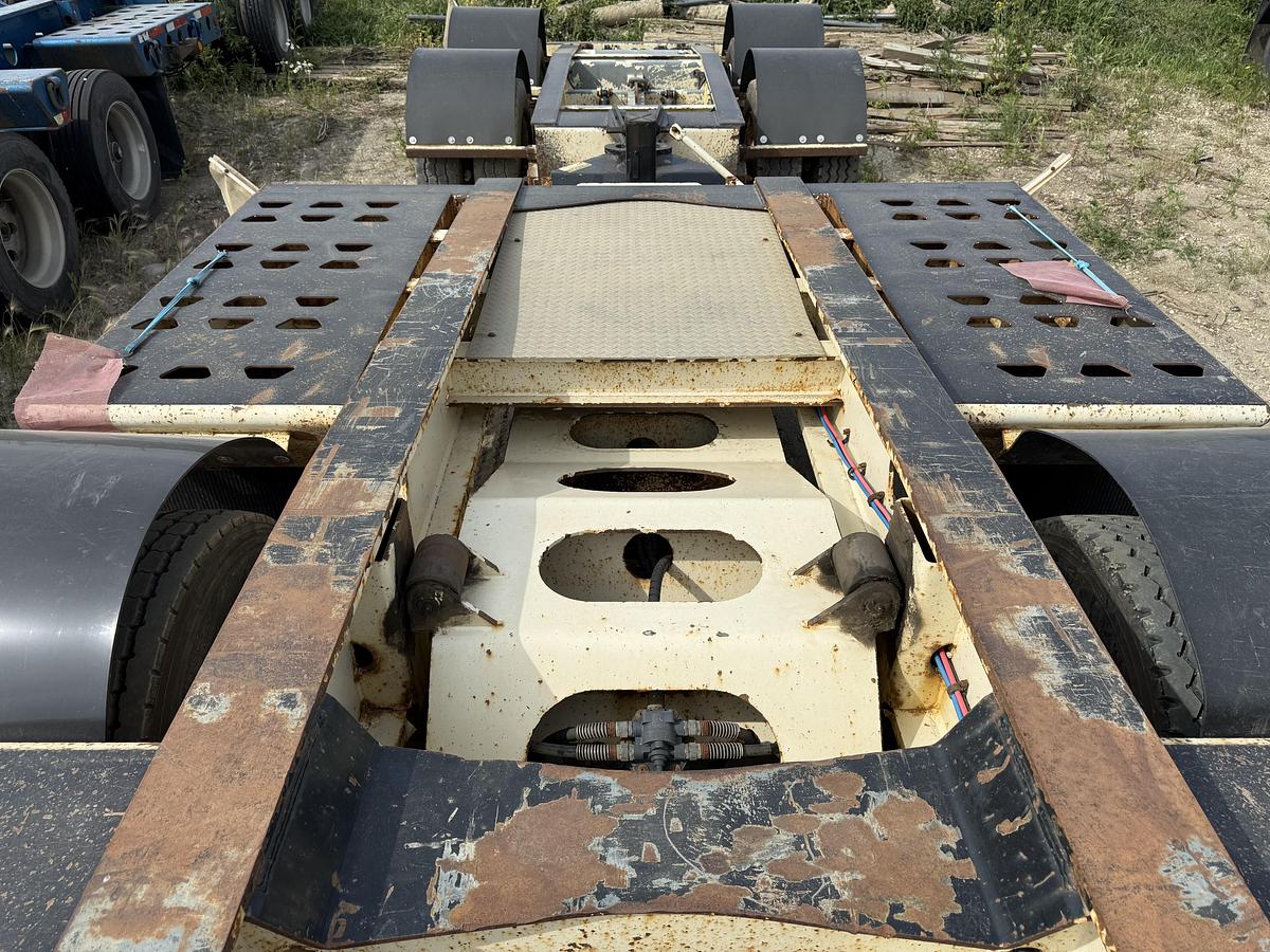 Used 2015 Aspen Hydraulic Low Bed / Low Boy Cali 9-Axle Combination