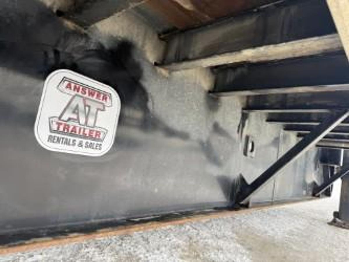 Used 2015 Manac 53' Tridem Extendable/Trombone Step Deck Low Pro