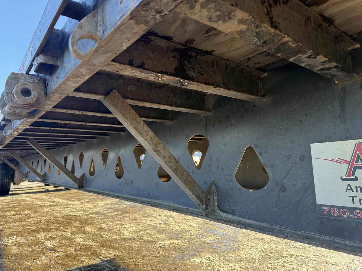 Used 2018 Manac 53' Tridem Step Deck