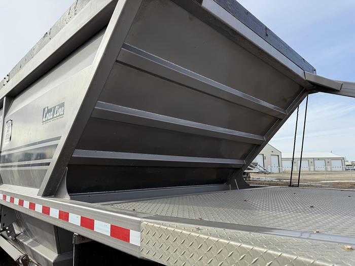 Used 2021 Load Line 40’ Tridem Clam Dump