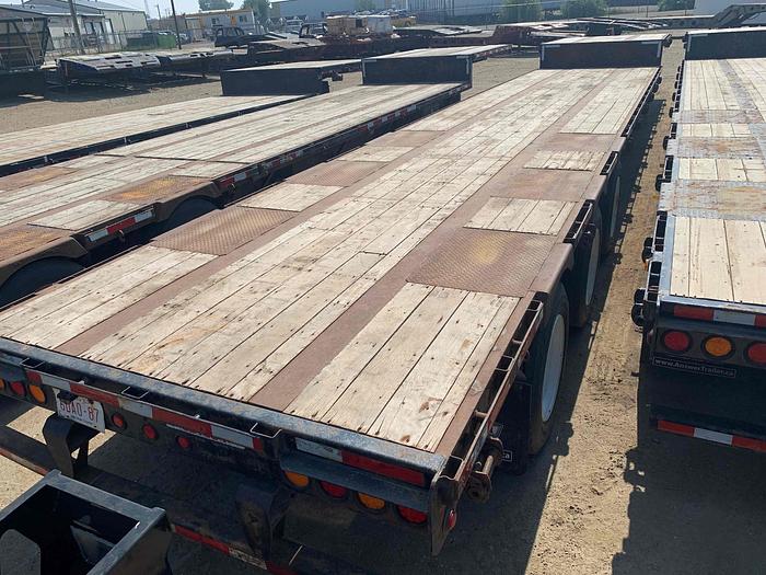 Used 2015 Manac 53' Tridem Step Deck