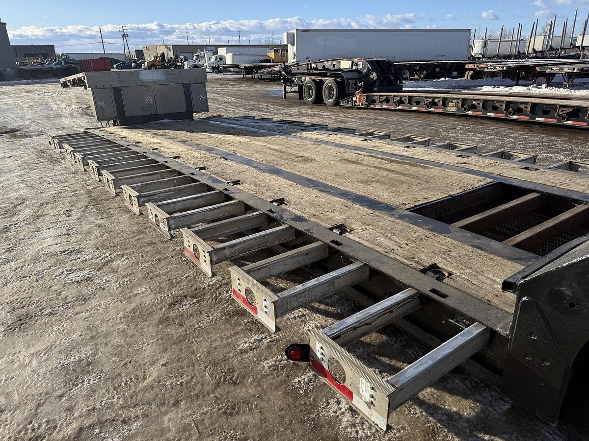 Used 2012 Muvall Tridem Double Drop Ag Trailer Mechanical RGN