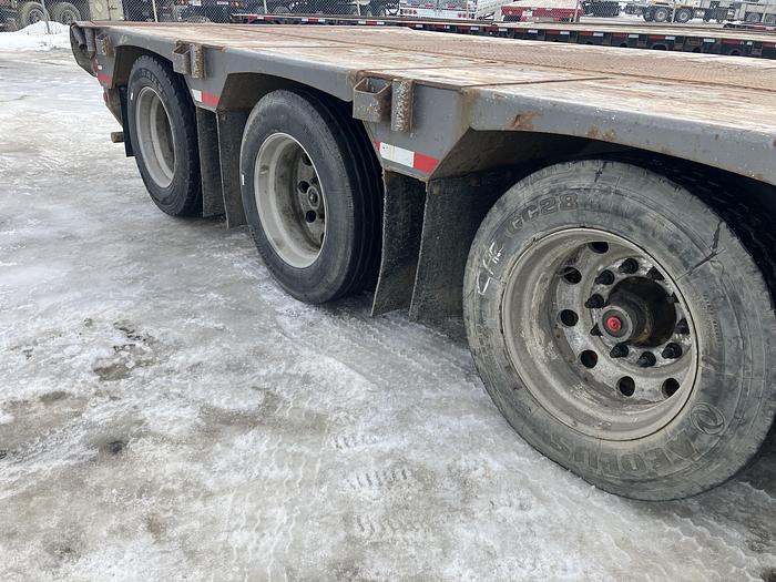 Used 2017 Doepker 12 Wheel Scissor Neck