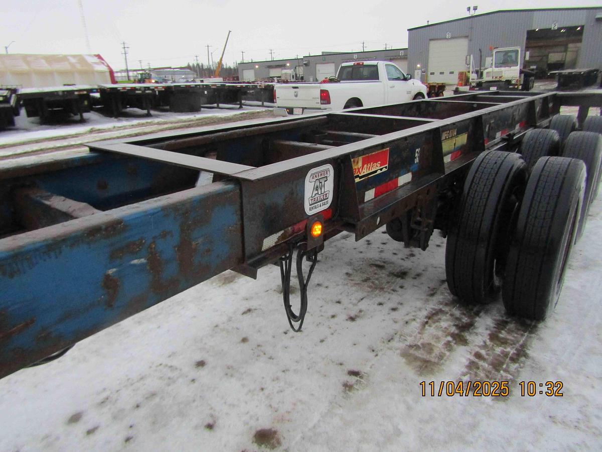 Used 2005 MAXAT 40' - 53' Tridem Extendable/Trombone Container Chassis