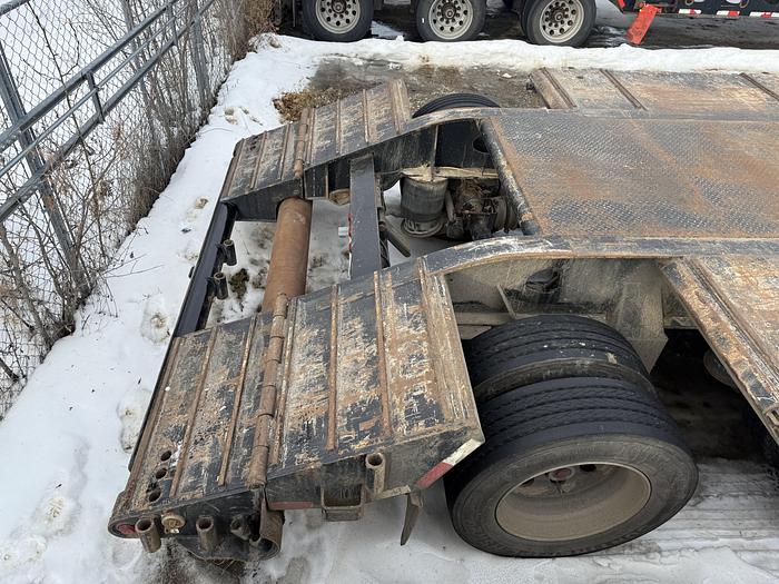 Used 2016 Doepker 12 Wheel Scissor Neck