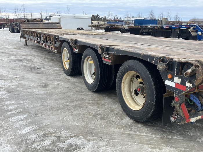 Used 2008 Doepker 12 Wheel Scissor Neck